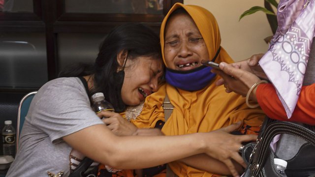 3 án phạt nặng chờ bóng đá Indonesia sau thảm kịch làm 125 người thiệt mạng - ảnh 5