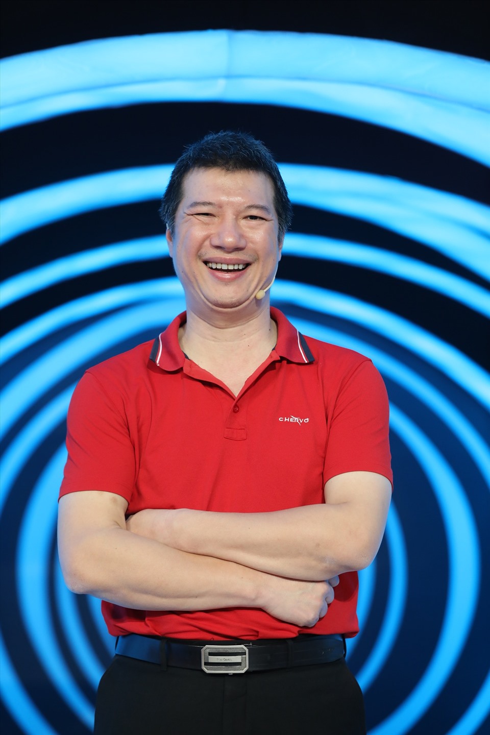 BLV Quang Huy: Màn bình luận “nổi gai ốc” và nhà đẹp siêu sang - ảnh 1
