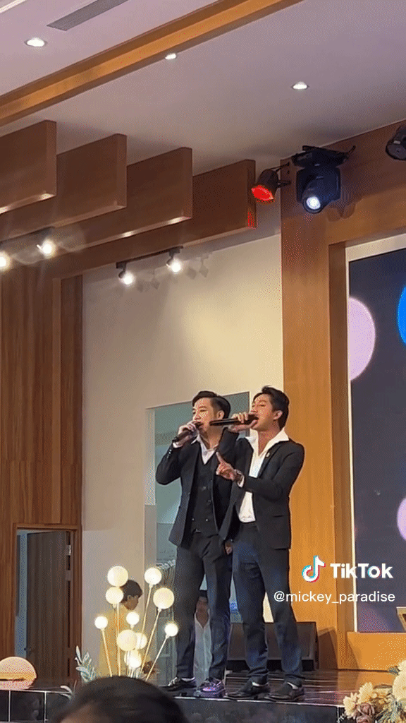 HKT song ca tại đám cưới Lý Tuấn Kiệt: TiTi gây bất ngờ khi không đứng chung sân khấu với Hồ Gia Hùng - ảnh 2