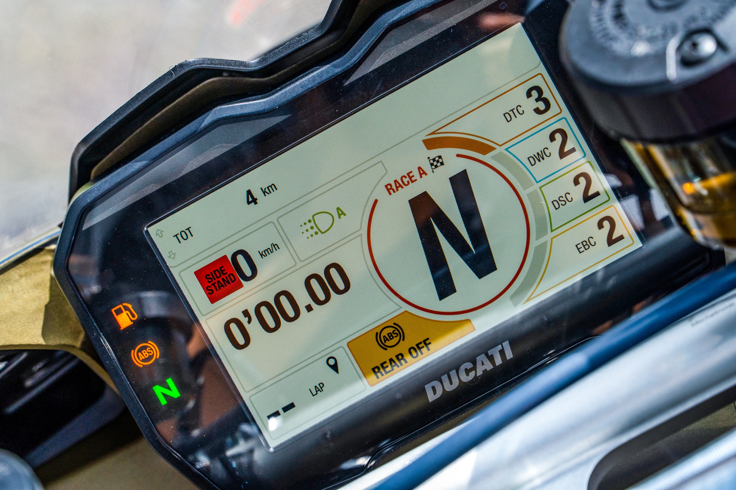 Ducati Panigale V4 SP2 độc nhất Việt Nam giá hơn 1,3 tỷ đồng - ảnh 8