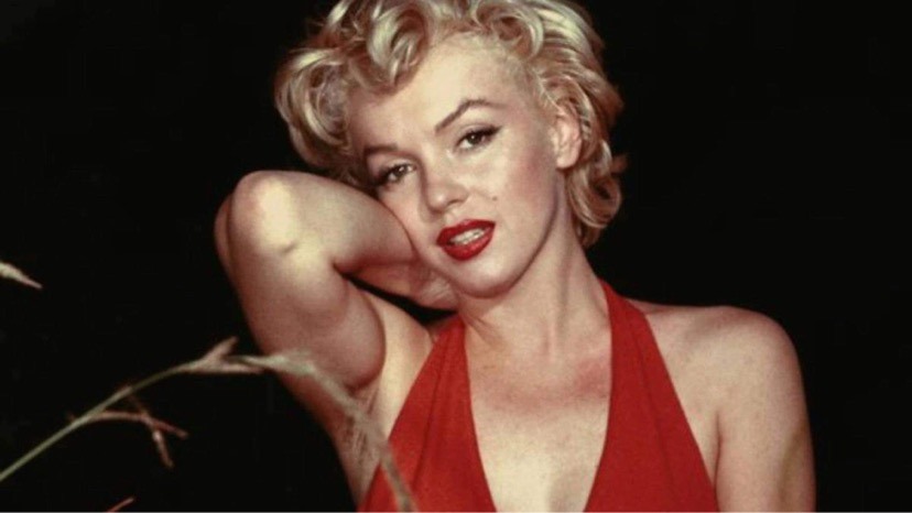 Cuộc đời bi thảm của biểu tượng gợi cảm Marilyn Monroe - ảnh 1