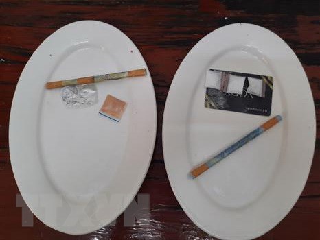 Kiên Giang: Phát hiện 105 người trong quán bar dương tính với ma túy - ảnh 1
