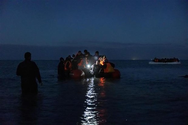 Nhiều người thiệt mạng do thuyền gặp nạn ngoài khơi Tây Ban Nha - ảnh 1