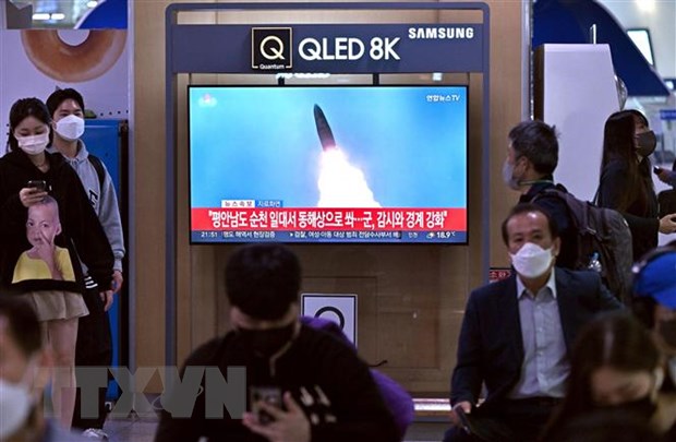 Nhật Bản khuyến cáo người dân sau khi Triều Tiên phóng tên lửa - ảnh 1