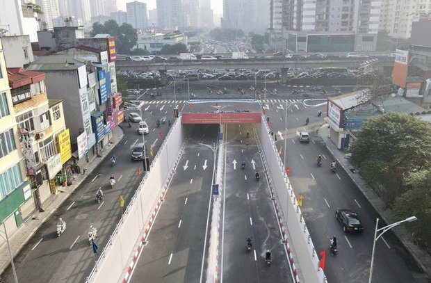 Hầm chui Lê Văn Lương gần 700 tỷ chính thức thông xe trong sáng nay - ảnh 8