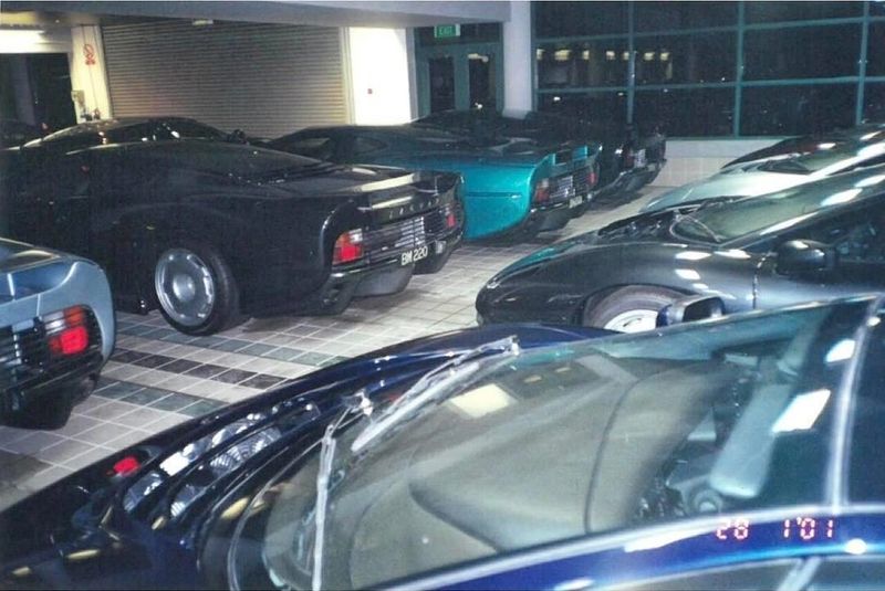 Cận cảnh bộ sưu tập hàng nghìn xe “siêu hiếm có khó tìm” của quốc vương Brunei - ảnh 4