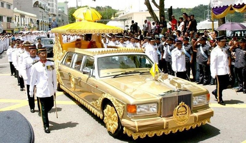 Cận cảnh bộ sưu tập hàng nghìn xe “siêu hiếm có khó tìm” của quốc vương Brunei - ảnh 13