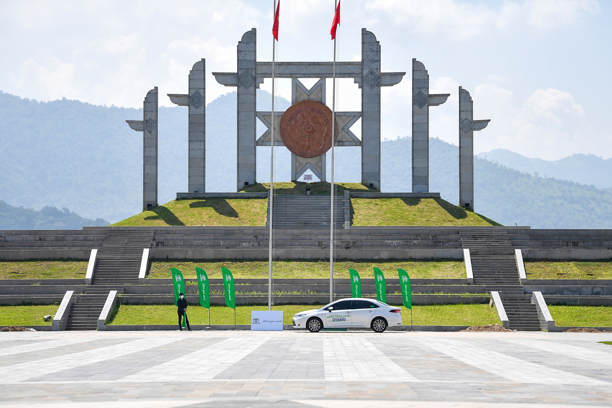 Trải nghiệm loạt ô tô hybrid của Toyota Hà Nội đến Mai Châu: Tưởng chỉ tiết kiệm nhưng còn thêm bất ngờ - ảnh 7