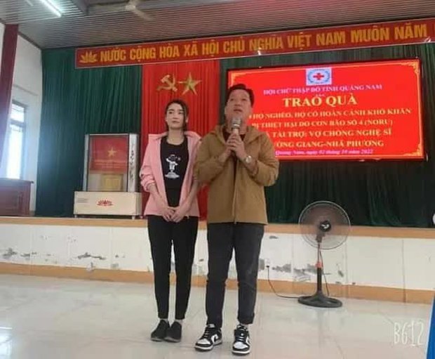 Vợ chồng Trường Giang đến tận nơi, dàn sao Việt đóng góp giúp đỡ bà con miền Trung - ảnh 1