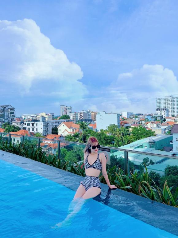 Bà xã Mạc Văn Khoa khoe dáng với bikini 2 mảnh nhưng lại mong dân mạng thông cảm vì lý do này - ảnh 6