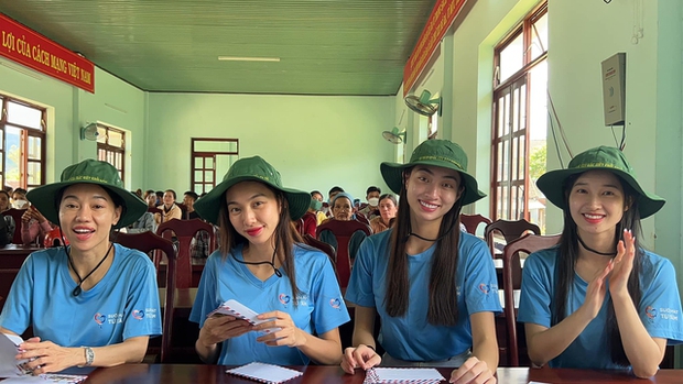 Vợ chồng Trường Giang đến tận nơi, dàn sao Việt đóng góp giúp đỡ bà con miền Trung - ảnh 2