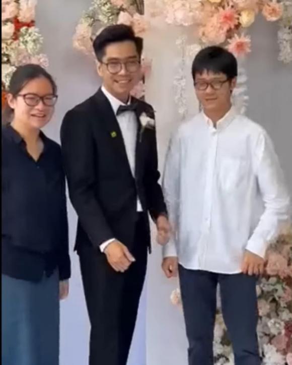 Ảnh cưới hỏi đầu tiên streamer Pew Pew và vợ Hồng Nhật - ảnh 3