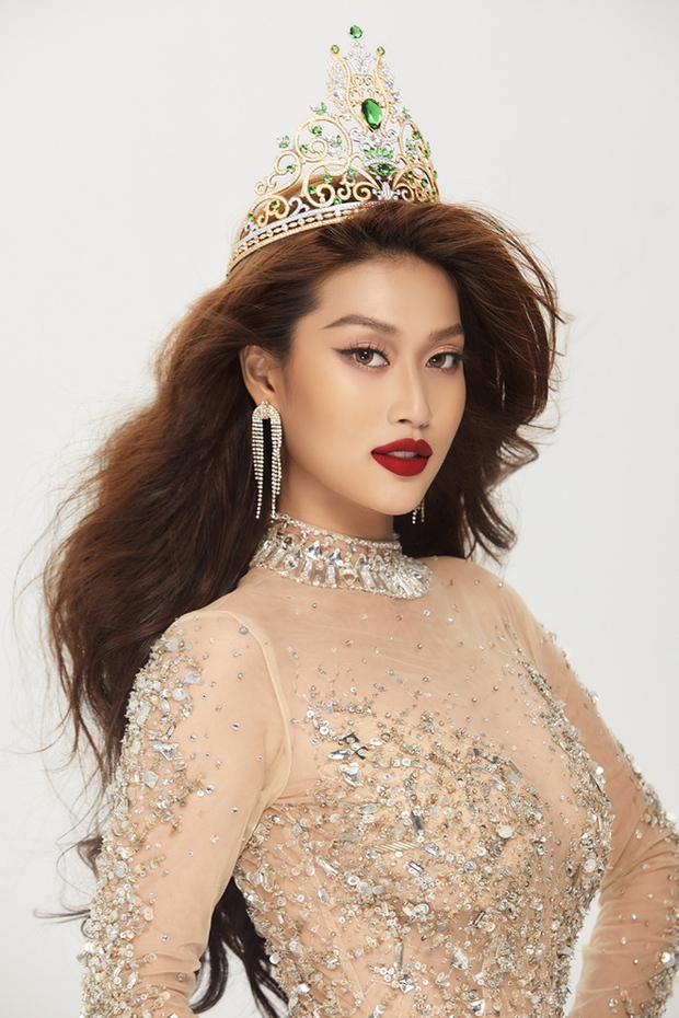 Hoa hậu Thiên Ân chuẩn bị 30 bộ trang phục cho hành trình Miss Grand International 2022 - ảnh 2