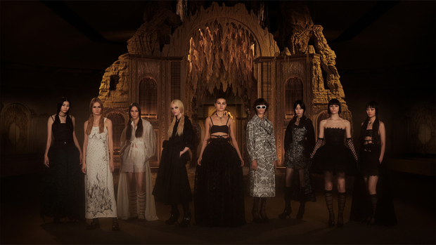 Loạt show thời trang nổi bật tại Fashion Week 2022 - ảnh 3