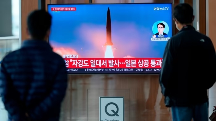 Lý do Triều Tiên phóng tên lửa qua Nhật Bản thời điểm này - ảnh 1