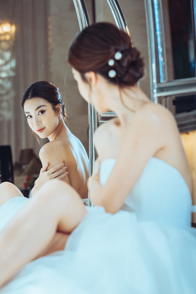 Hoa hậu Đỗ Mỹ Linh hóa nàng dâu GenZ trong loạt ảnh mới - ảnh 6