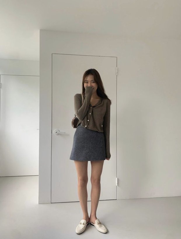 8 cách mặc đẹp cực đơn giản với chân váy dạ của ulzzang Hàn - ảnh 2