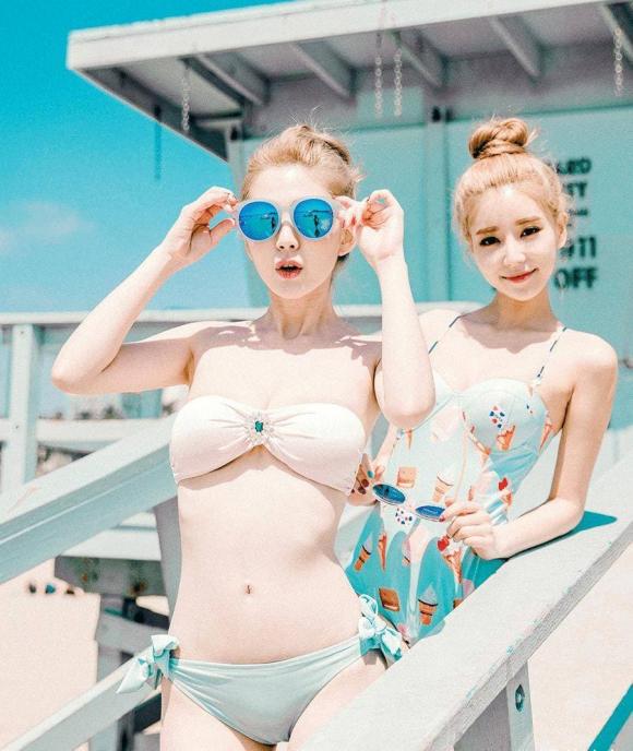 Hai nữ người mẫu quyến rũ nhất bãi biển, nụ cười của họ khiến bạn bị mê hoặc - ảnh 2