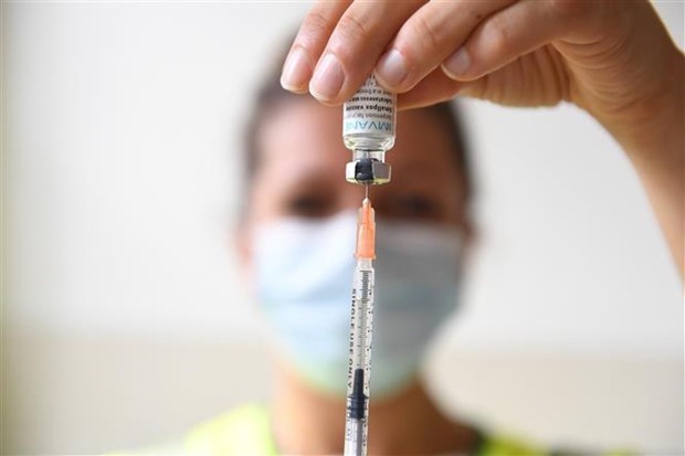 Anh: Vaccine phòng bệnh đậu mùa khỉ đạt hiệu quả 78% - ảnh 1