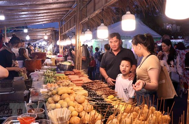 Thắm tình hữu nghị khối ASEAN qua Lễ hội ẩm thực 2022 - ảnh 1