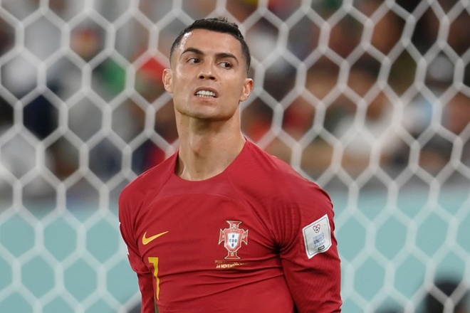 Ronaldo ghi bàn trong trận thắng 3-2 của Bồ Đào Nha - ảnh 19