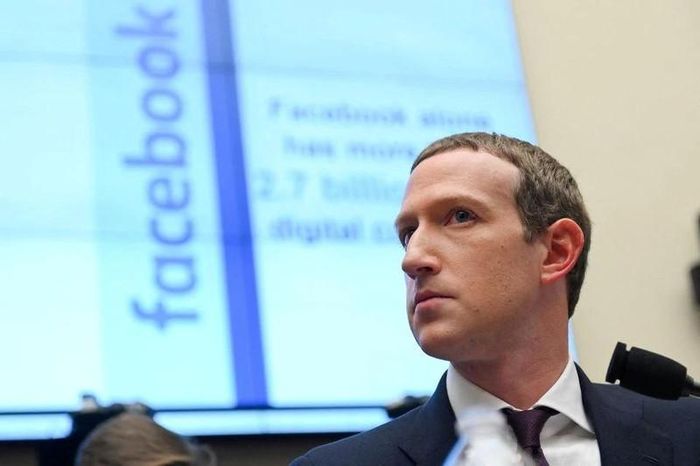 Meta Platforms bác tin đồn CEO Mark Zuckerberg sắp từ chức - ảnh 1
