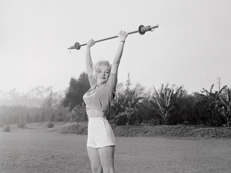 Bí kíp giảm cân kỳ lạ của huyền thoại màn ảnh Marilyn Monroe - ảnh 1