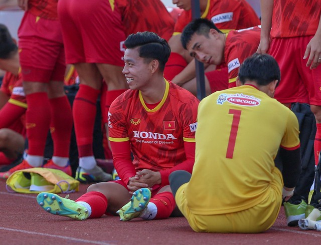 Tuyển Việt Nam đầy đủ lực lượng trước trận đấu với CLB Dortmund - ảnh 14