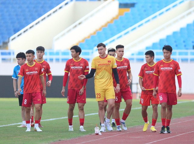 Tuyển Việt Nam đầy đủ lực lượng trước trận đấu với CLB Dortmund - ảnh 4
