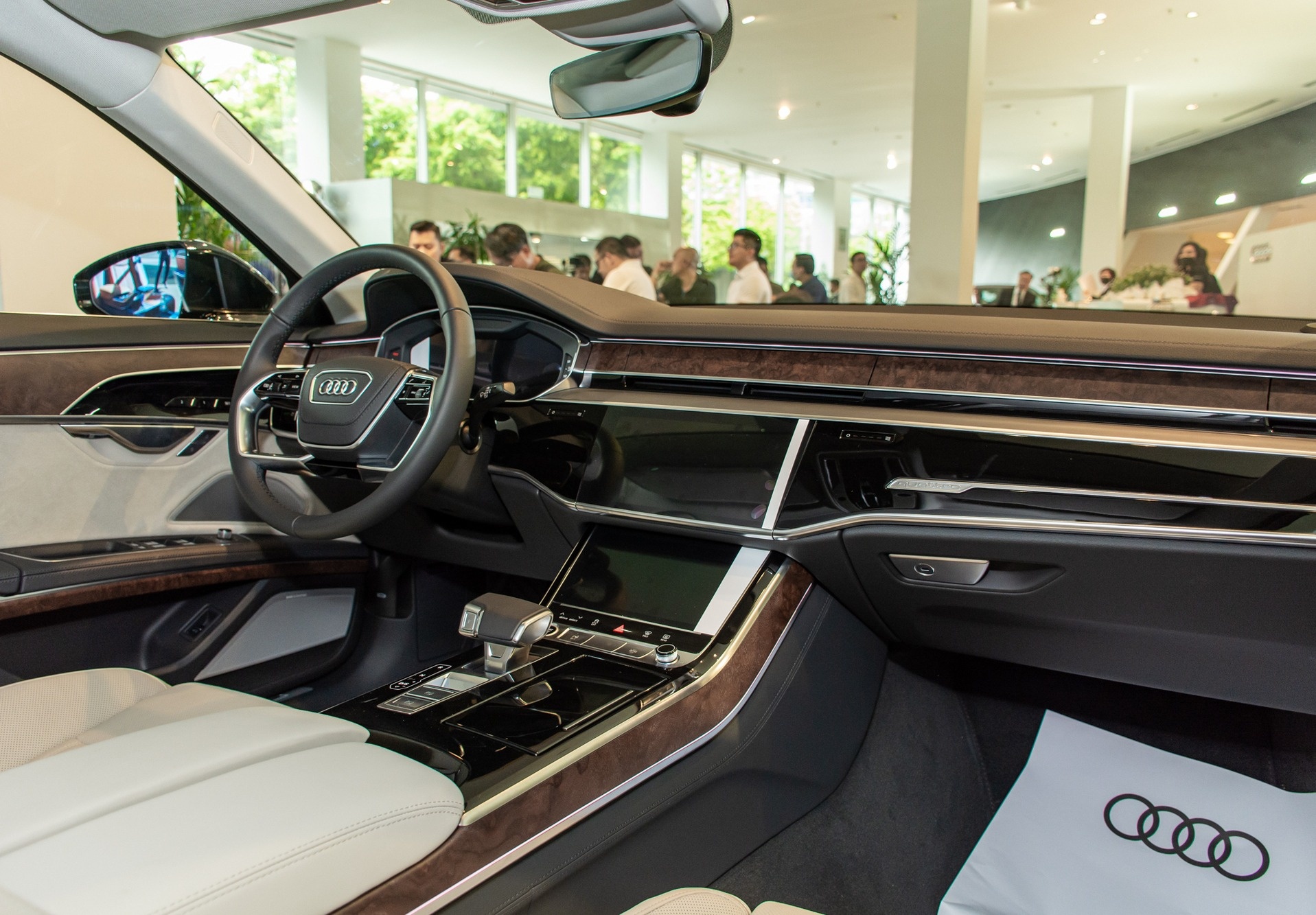 Audi A8 tạm dẫn đầu hạng mục Thiết kế xe sang tại CCA 2022 - ảnh 6