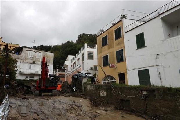 Cảnh báo nguy cơ lũ lụt, sạt lở đất tại hơn 90% vùng đô thị của Italy - ảnh 1