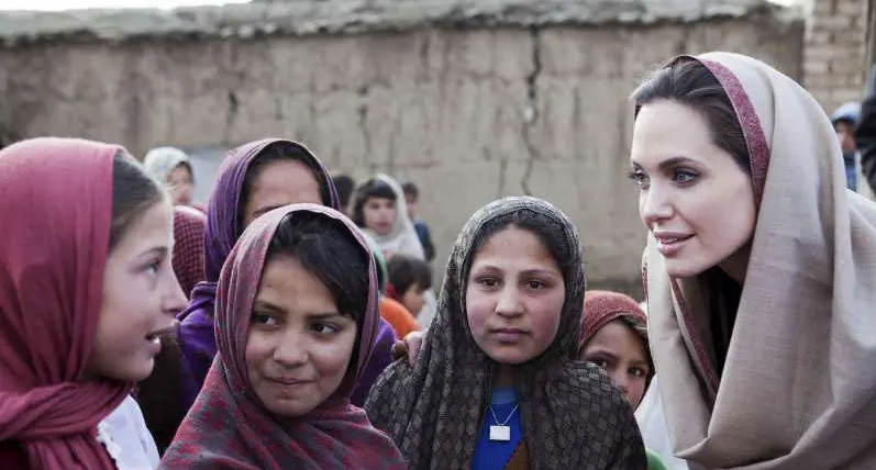 Angelina Jolie: Hành trình trở thành nhà hoạt động xã hội nhiệt huyết và nỗ lực làm một người mẹ ''đủ tốt'' - ảnh 2