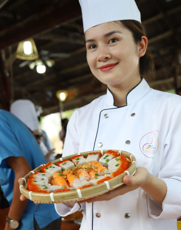 Kỷ lục Việt Nam: 122 món ăn từ tôm và muối Bạc Liêu - ảnh 11