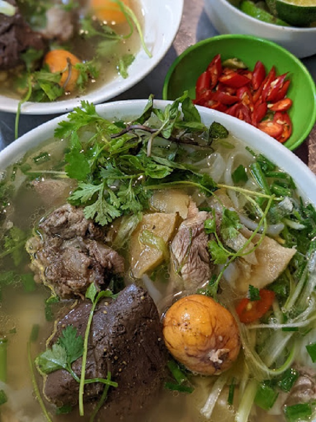 3 quán phở gà ở Hà Nội được trang mạng quốc tế gợi ý cho du khách - ảnh 8