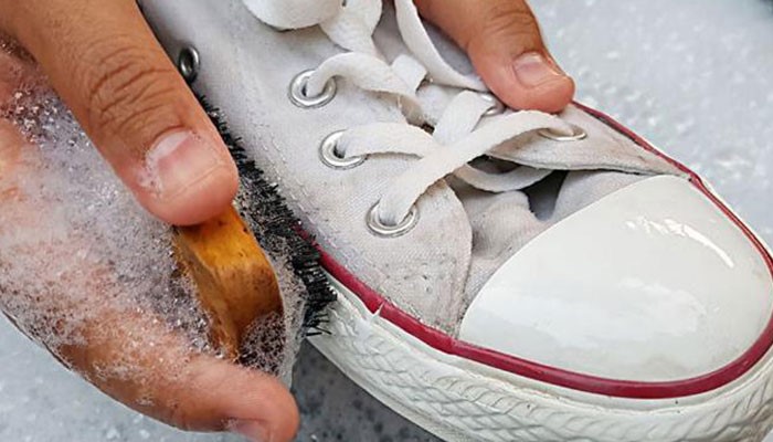 5 cách làm sạch các loại giày phổ biến cho quý ông - ảnh 4
