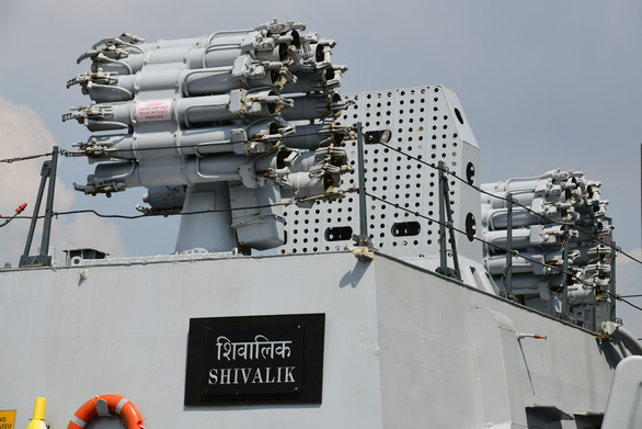 Hai tàu hộ vệ tên lửa và tuần tra Ấn Độ thăm TP.HCM - ảnh 2