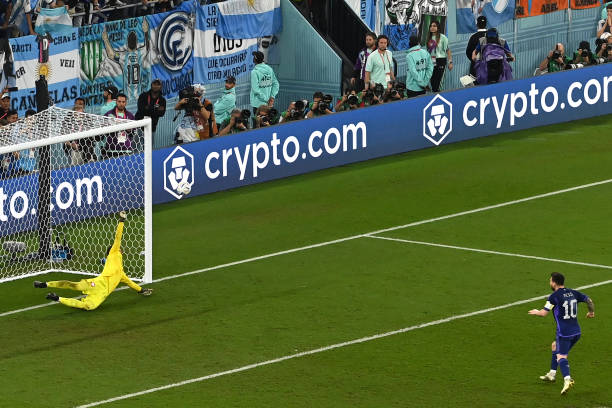 Messi đá hỏng penalty, Argentina vẫn viết tiếp giấc mơ World Cup - ảnh 5