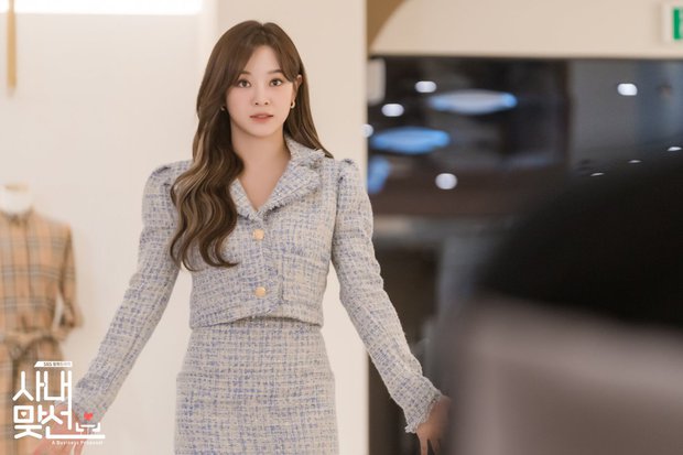 Học cách diện áo khoác vải tweed từ các diễn viên Hàn Quốc - ảnh 7
