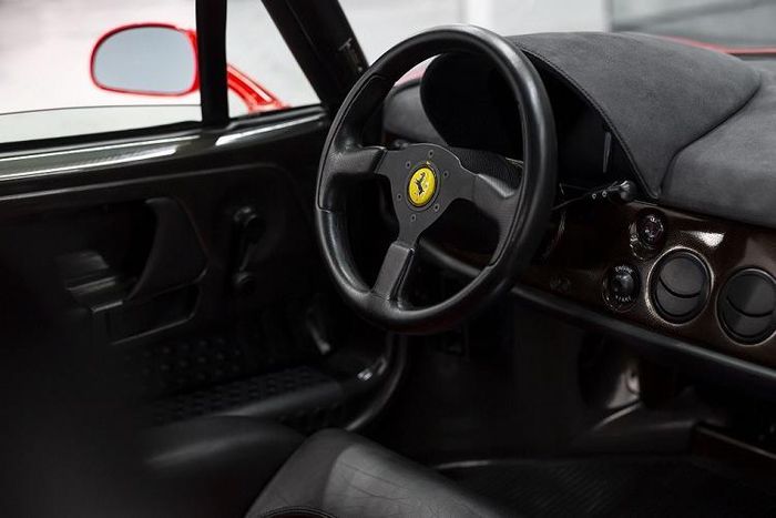 Ferrari F50 “ông cụ” lăn bánh 1.000km dự kiến bán 161 tỷ đồng - ảnh 5