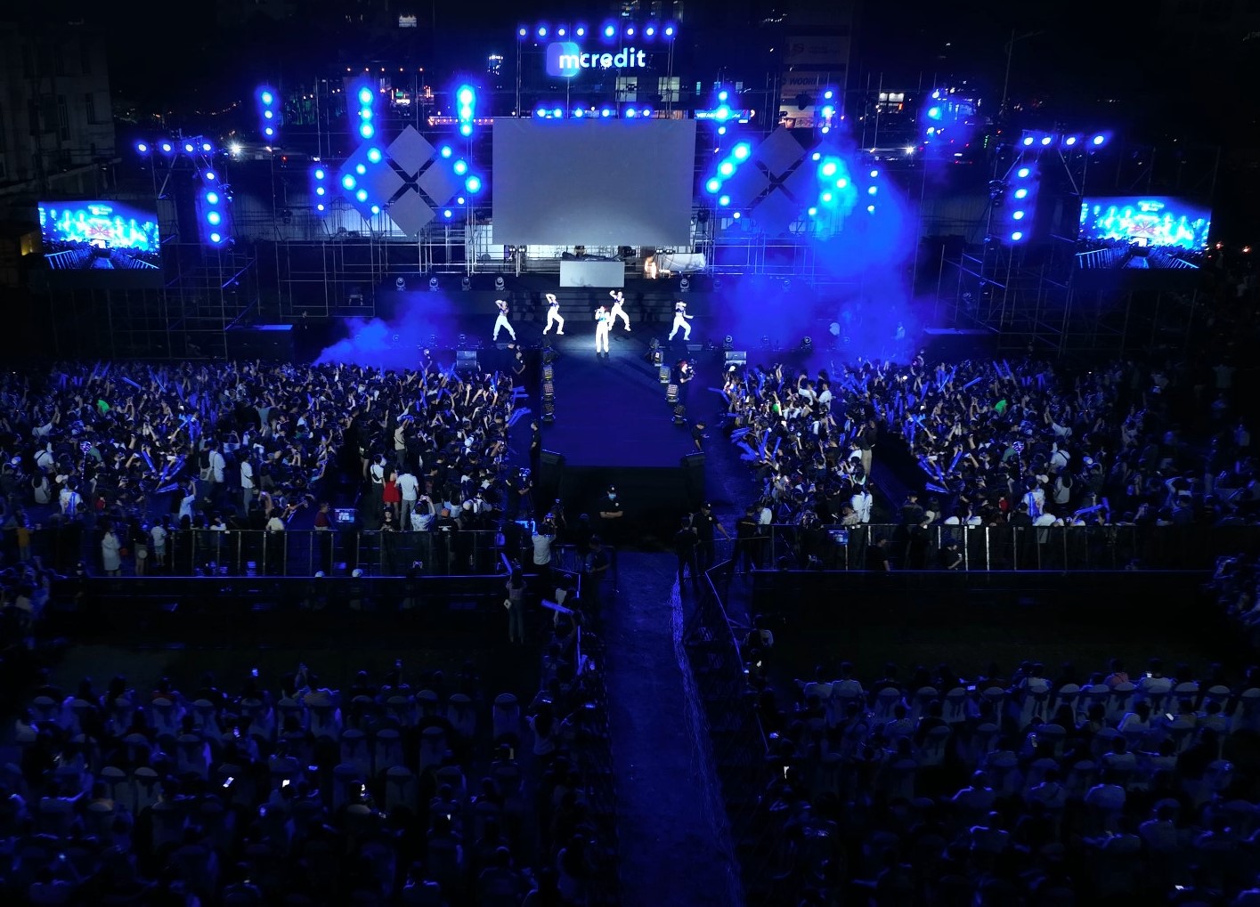 Mcredit Music Fest Bình Dương hút gần 500.000 lượt view trong 3 tiếng - ảnh 3
