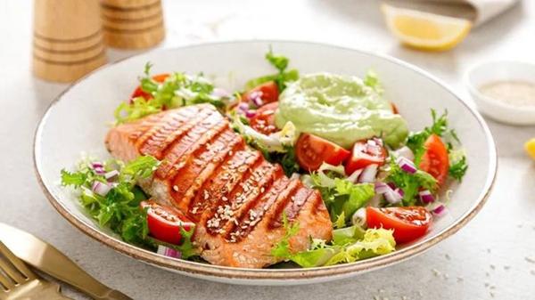 Thực phẩm nên cho vào salad để ăn ngon miệng mà không lo tăng cân - ảnh 8