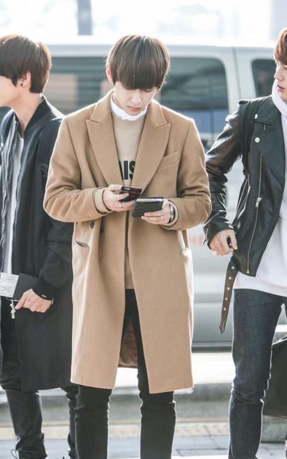 Học lỏm phong cách thời trang mùa đông ''chất lừ'' của nam idol V nhóm BTS - ảnh 5