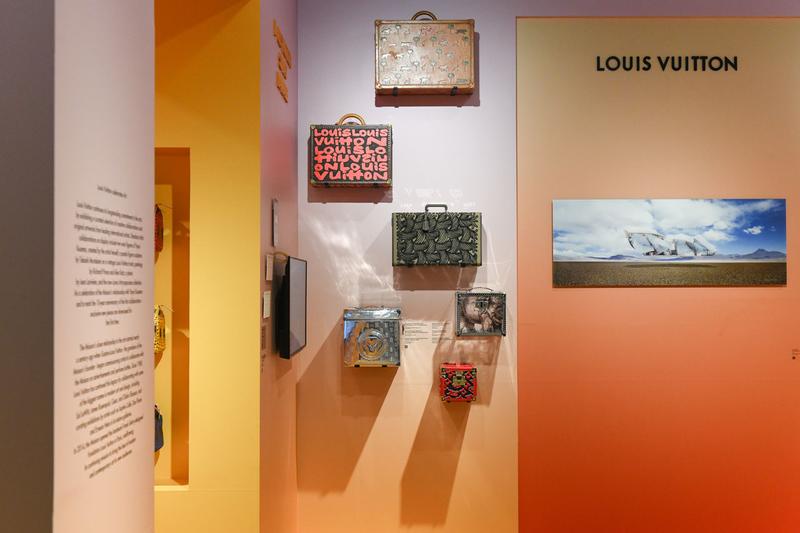 Louis Vuitton rực rỡ với các triển lãm di sản thiết kế vô giá kéo dài vài thế kỷ - ảnh 7