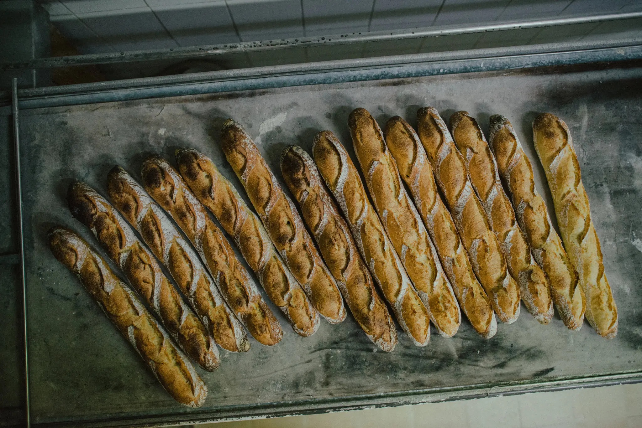 Mùa đông khắc nghiệt bóp nghẹt bánh mì baguette Pháp - ảnh 3