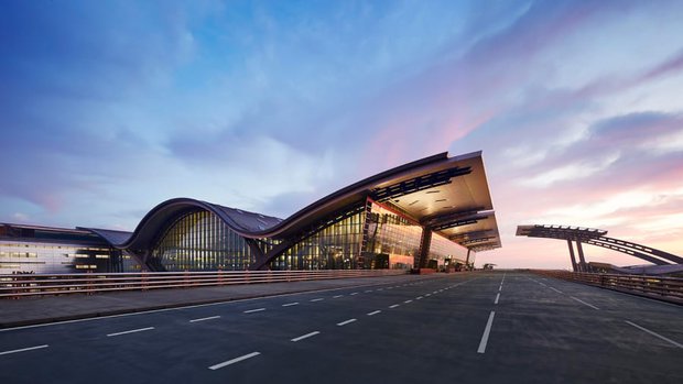 Sân bay đẳng cấp bậc nhất thế giới tại Qatar: Mang kiến trúc tương lai với không gian sang trọng gây choáng ngợp - ảnh 1