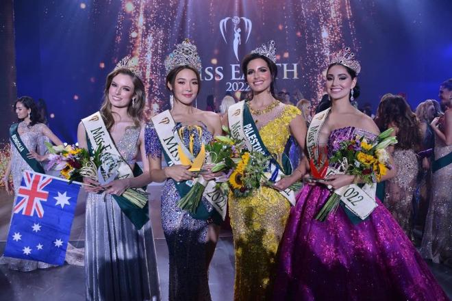 Tân Hoa hậu Trái đất 2022 diện váy của NTK Việt khi đăng quang - ảnh 2