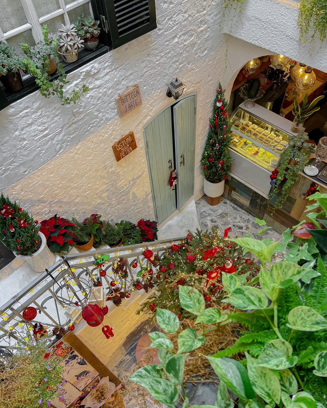 Hưởng ứng không khí Giáng sinh sớm tại những quán cà phê nằm trong ngôi biệt thự phong cách Châu Âu - ảnh 14