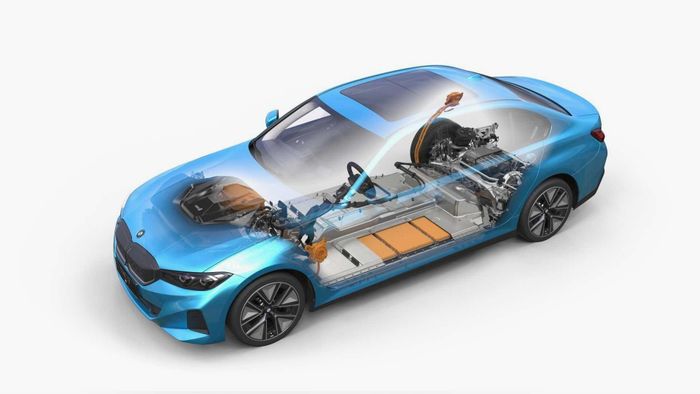 Xe điện BMW sắp có bộ pin mới, rẻ hơn và sạc nhanh hơn - ảnh 3