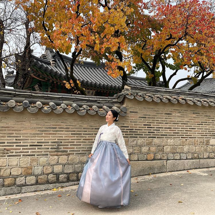 6 địa điểm tận hưởng mùa thu, ngắm lá vàng rơi lãng mạn ở Hàn Quốc - ảnh 8