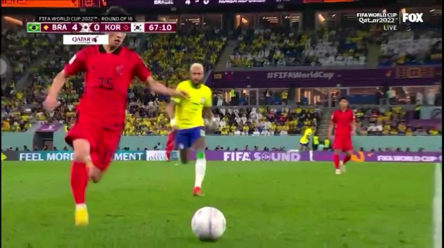 Neymar nhận ''quả báo''; Thủ môn suýt gây thảm họa - ảnh 3